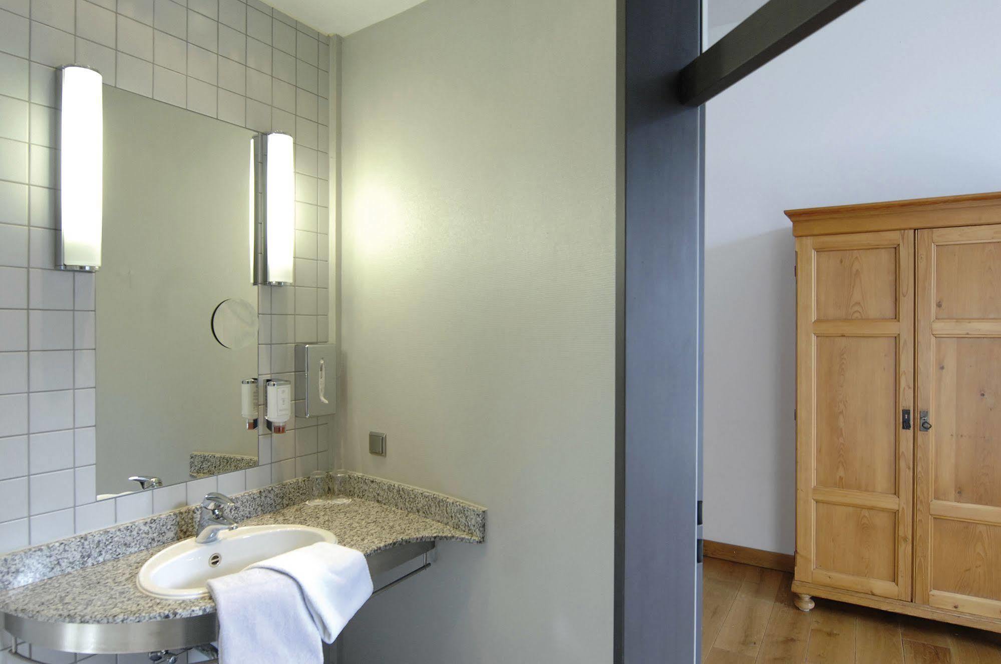 Hotel Mutterhaus Duesseldorf Zewnętrze zdjęcie